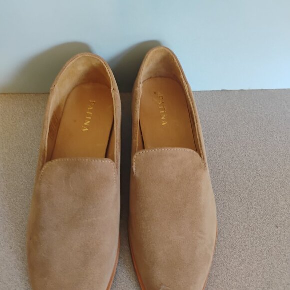 Patina Womens size 7 Suede Pointed Toe Flat Loafer New Tan - Picture 3 of 7